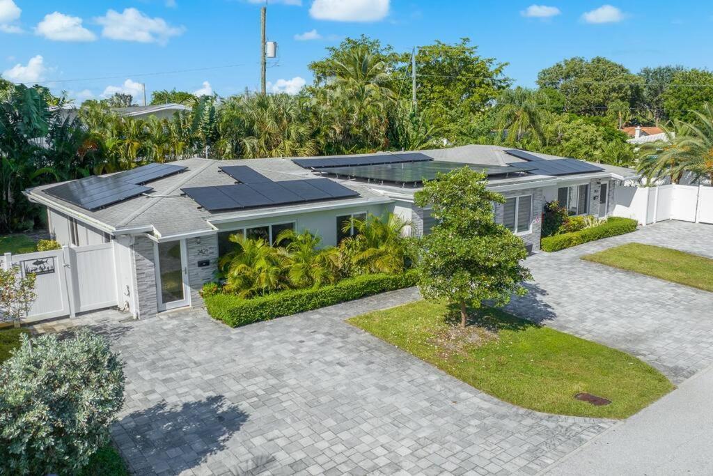 Spacious Living W/ Heated Pool + Outdoor Patio Apartamento Fort Lauderdale